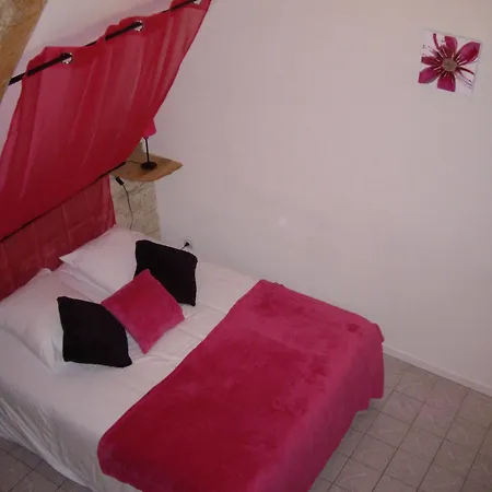 Mini-hôtel De La Luzerne 3*